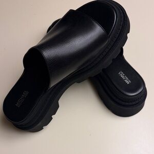 MICHAEL Michael Kors Black Leather Lug-Sole Slide Sandals Size 10